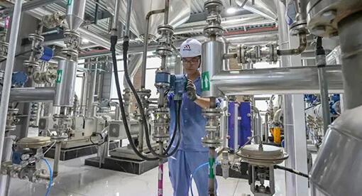 邁安德承建5000T/D植物油料預浸及1000T/D精煉生產線